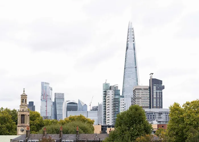 Stylish 3-Bedroom Apartment London